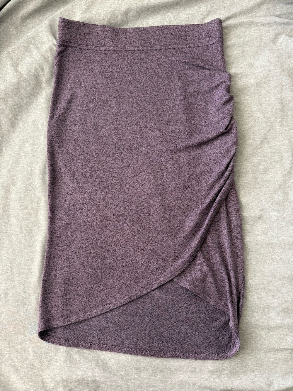Wilfred Plum Asymmetrical Tulip Hem Knit Skirt